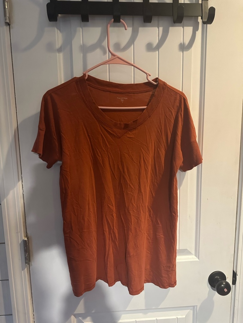 Garnet Hill Rust Orange ribbed neck/sleeve  Tee